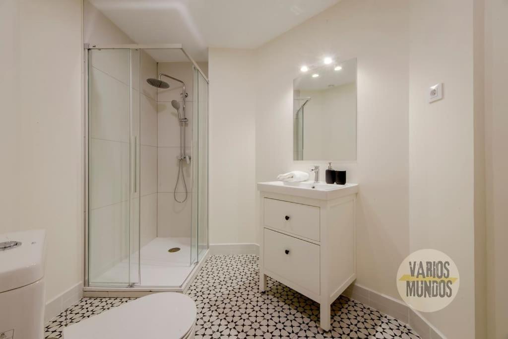 Cool Y Centrico Apt 6Px En Plena Plaza Del Carmen E2 Madrid Exterior photo