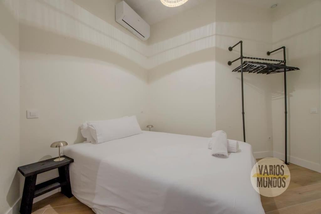 Cool Y Centrico Apt 6Px En Plena Plaza Del Carmen E2 Madrid Exterior photo